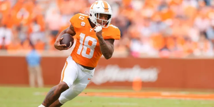 Tennessee running back De'Sean Bishop