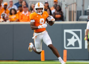 Sep 5, 2026; Knoxville, Tennessee, USA;  Tennessee Volunteers wide receiver Joakim Dodson (9) runs the ball against the Furman Paladins during the second half at Neyland Stadium.  Mandatory Credit: Randy Sartin-Imagn Images