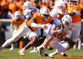 Tyree Weatherby and Tennessee's defense